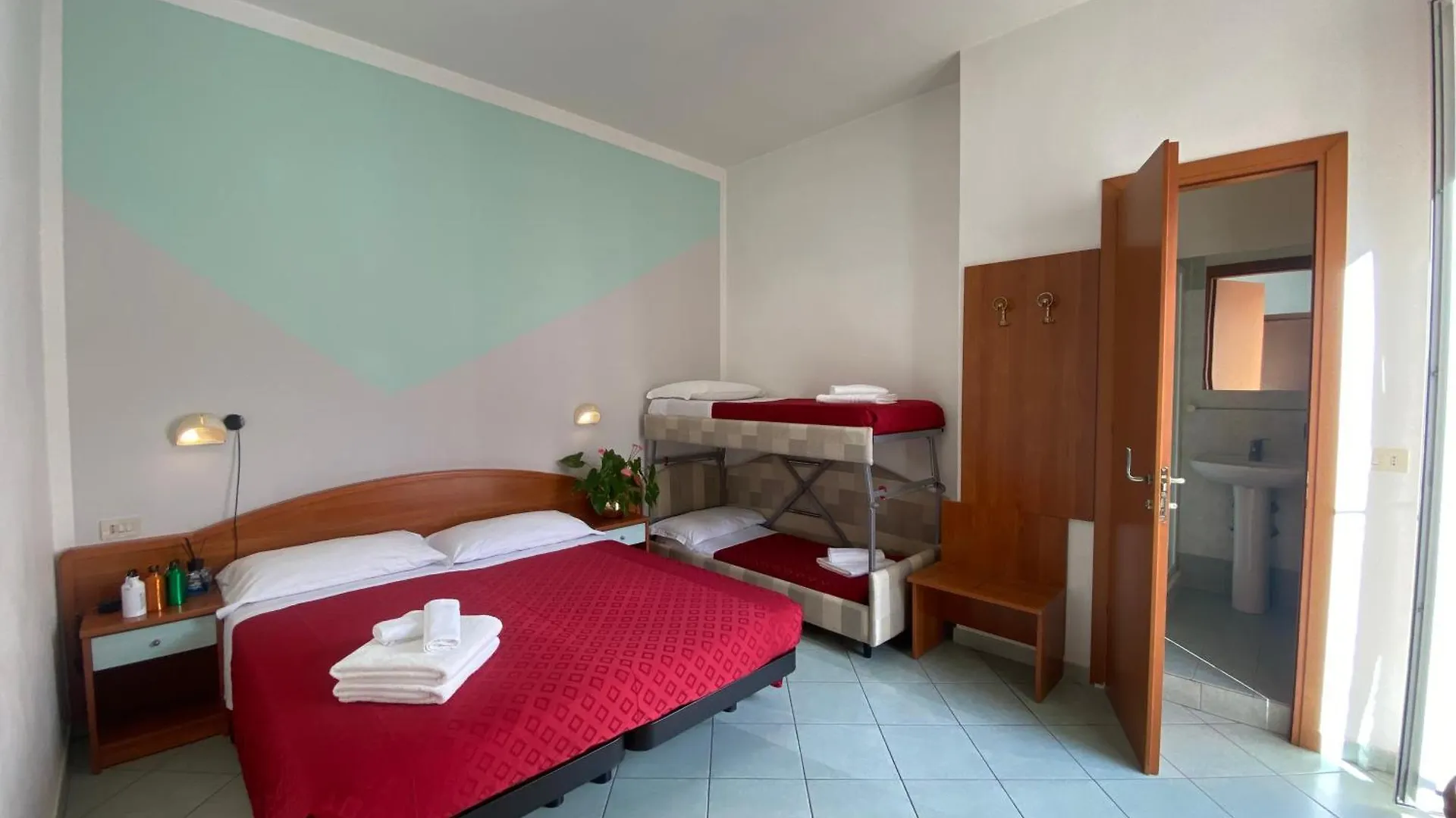 Hotel Villa Caterina Rimini 3*,