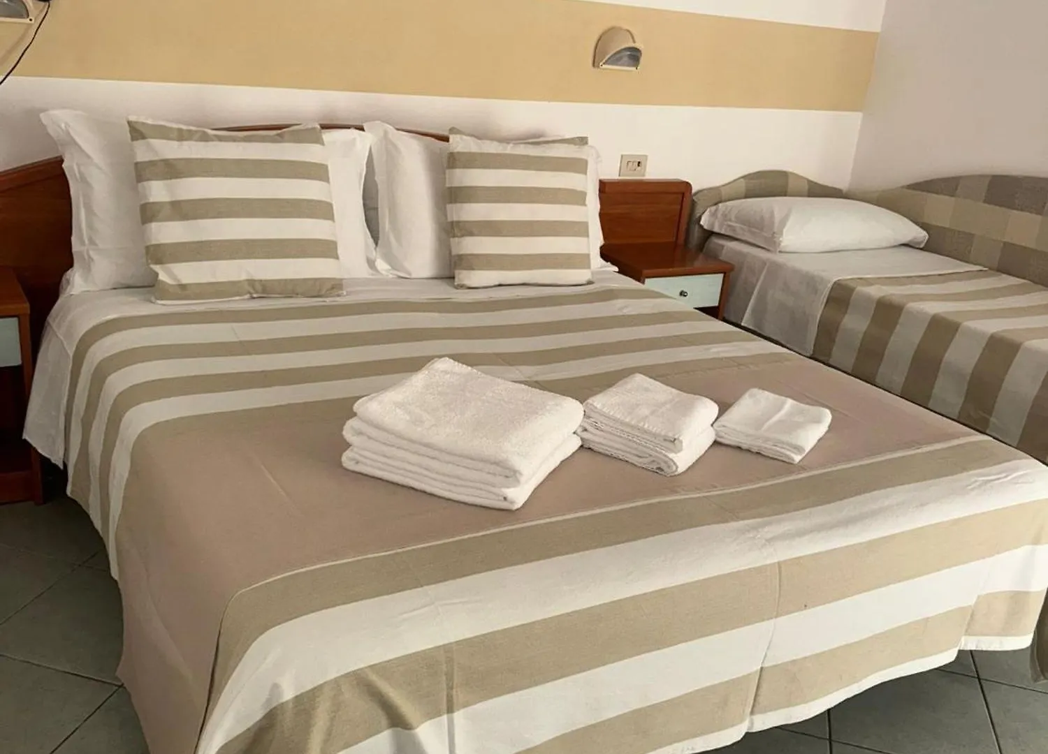 Hotel Villa Caterina 3*, Rimini